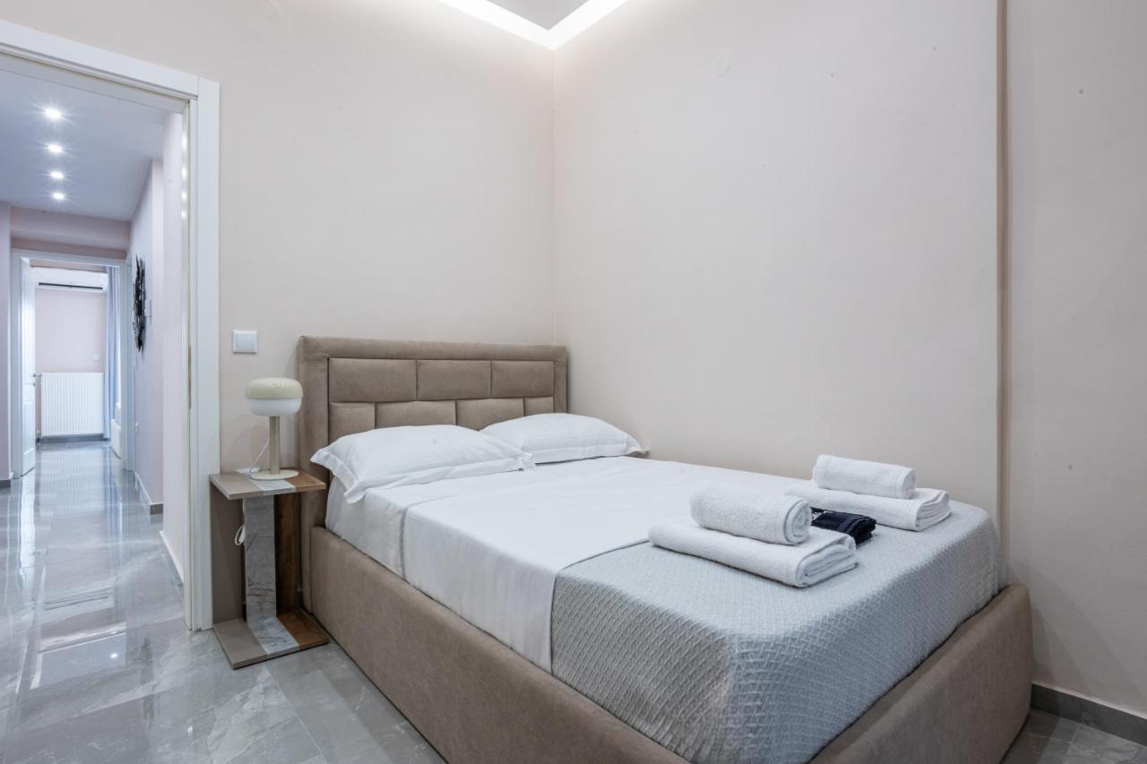 Luxury Downtown Apartment E1 Солун Екстериор снимка