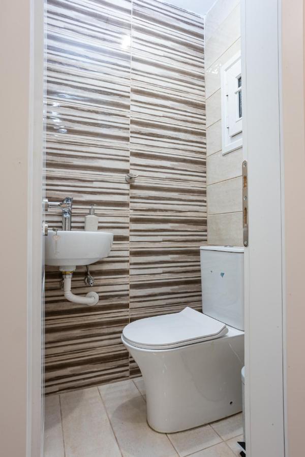 Luxury Downtown Apartment E1 Солун Екстериор снимка