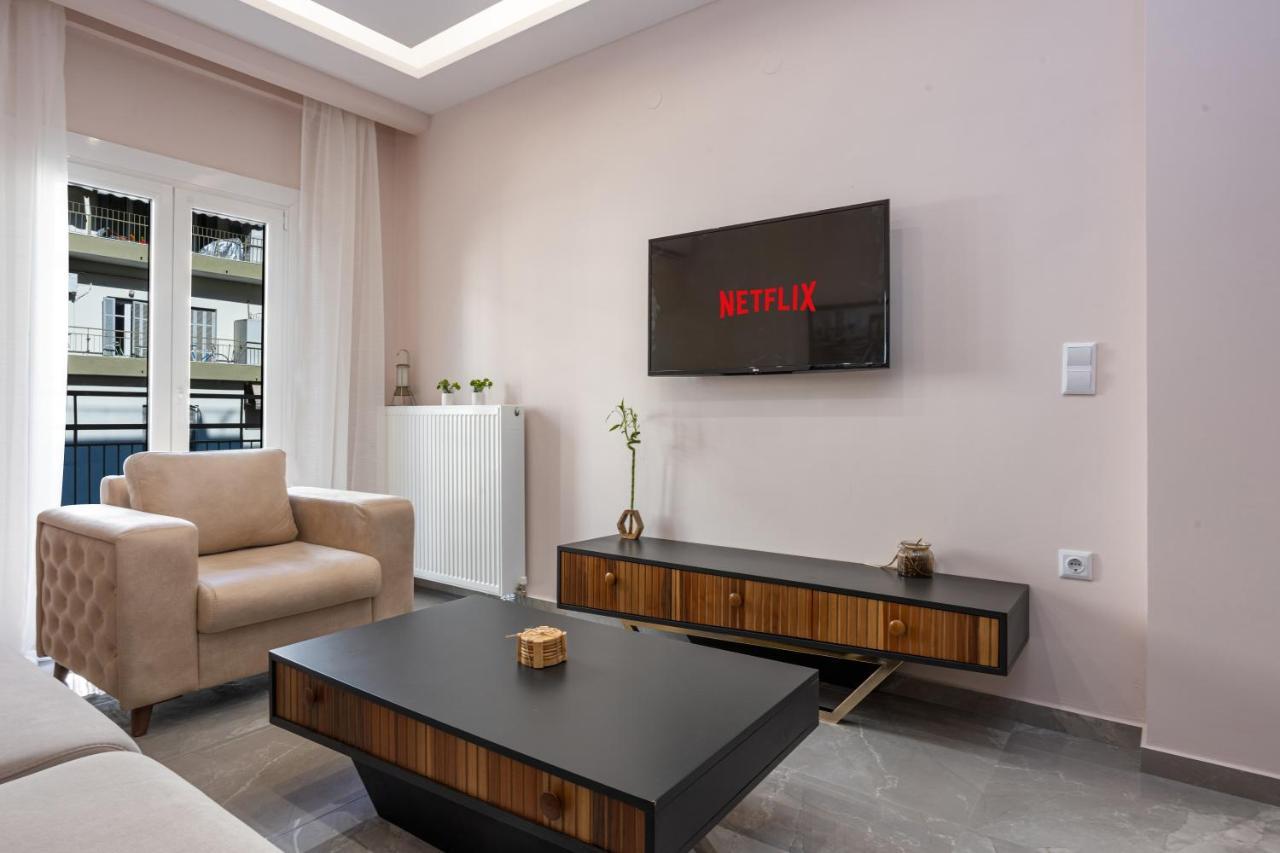 Luxury Downtown Apartment E1 Солун Екстериор снимка